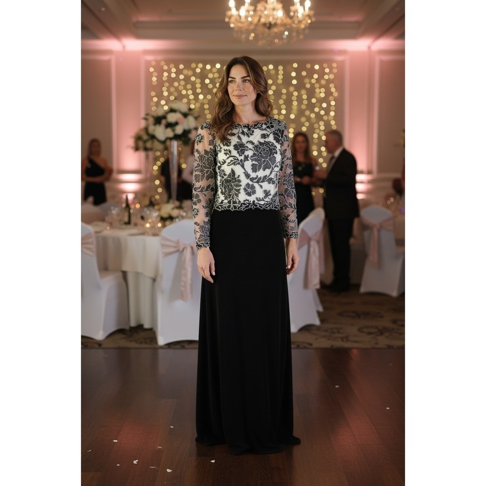 NWT Tadashi Shoji Black Ivory Floral Lace Long Sleeve Gown  Size 12